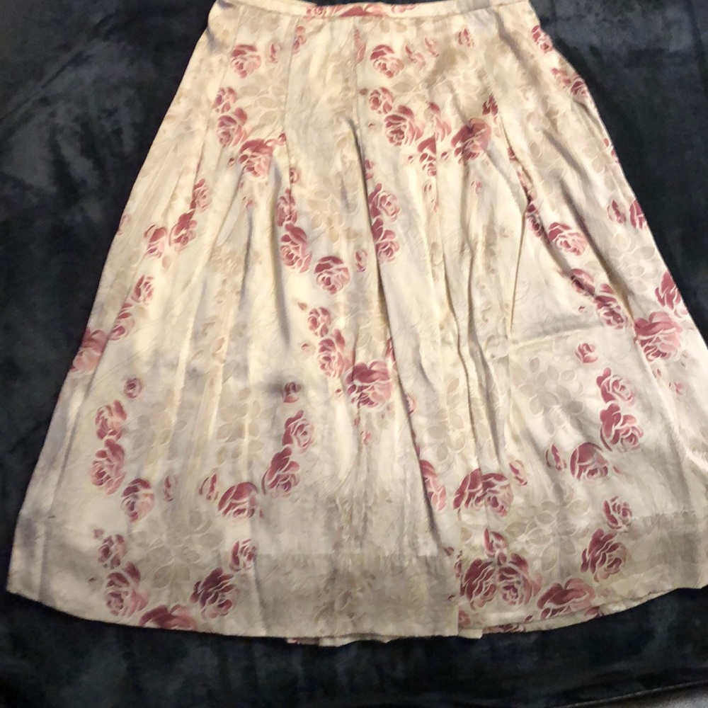 Ellie Tahari rose print mid line skirt